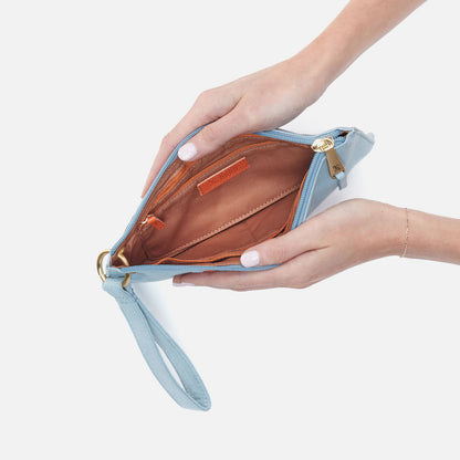 Vida Wristlet In Buffed Leather - Sky | HOBO Recommended