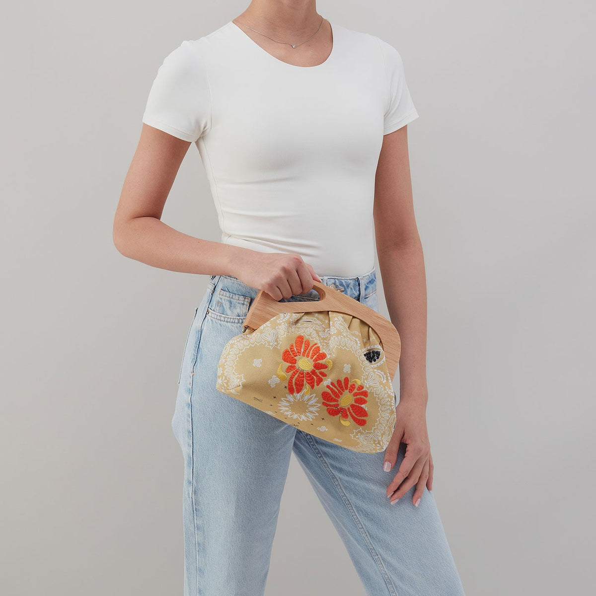 Dakota Print Clutch In Canvas - Sunset Bandana | HOBO Classic