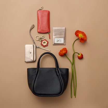 Euro Slide Card Case In Metallic Leather - Cameo Quartz | HOBO Everyday