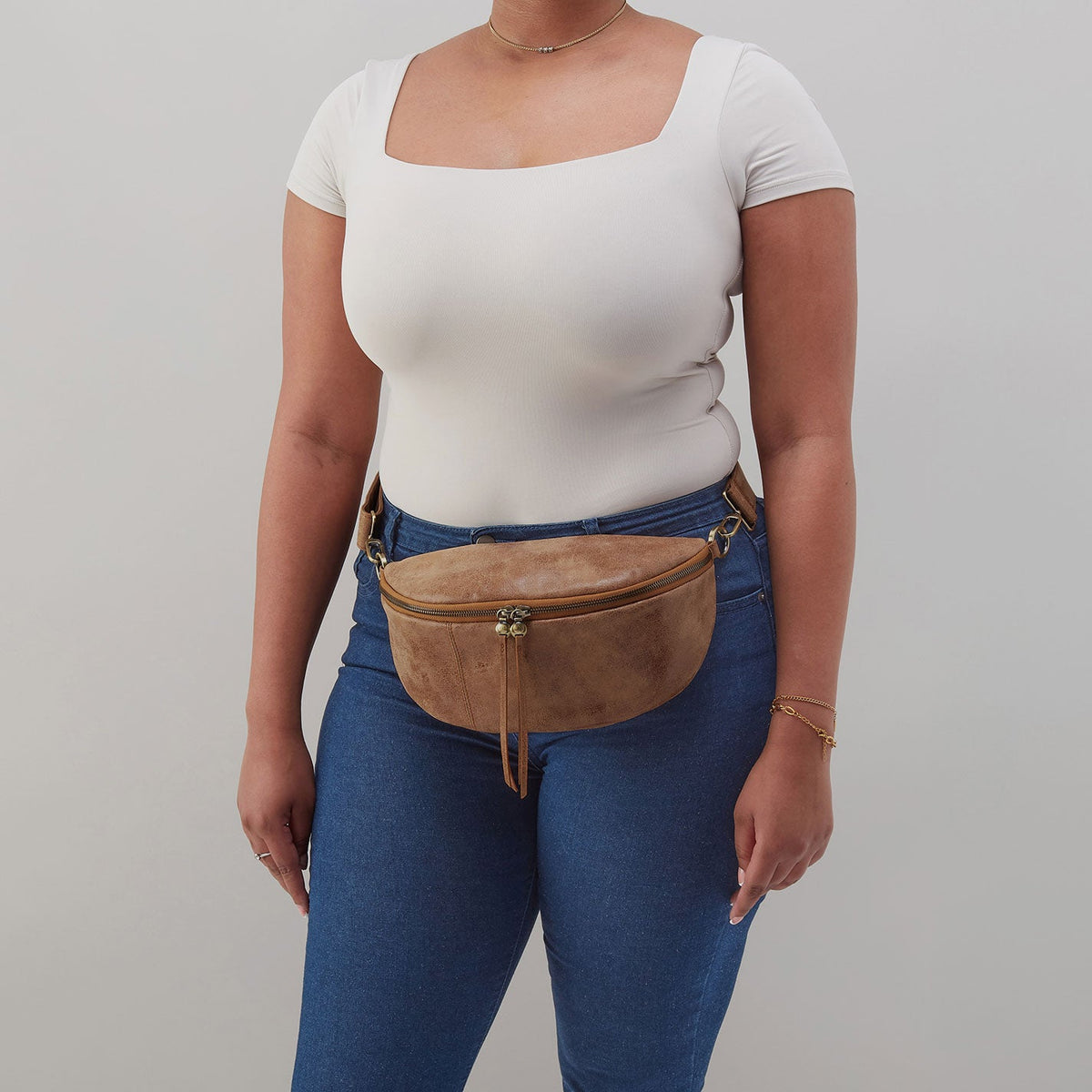 Hunter Medium Belt Bag In Buffed Leather - Whiskey | HOBO Classic
