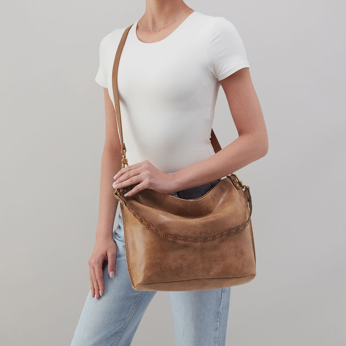 Pier Shoulder Bag In Buffed Leather - Whiskey | HOBO Special Offer